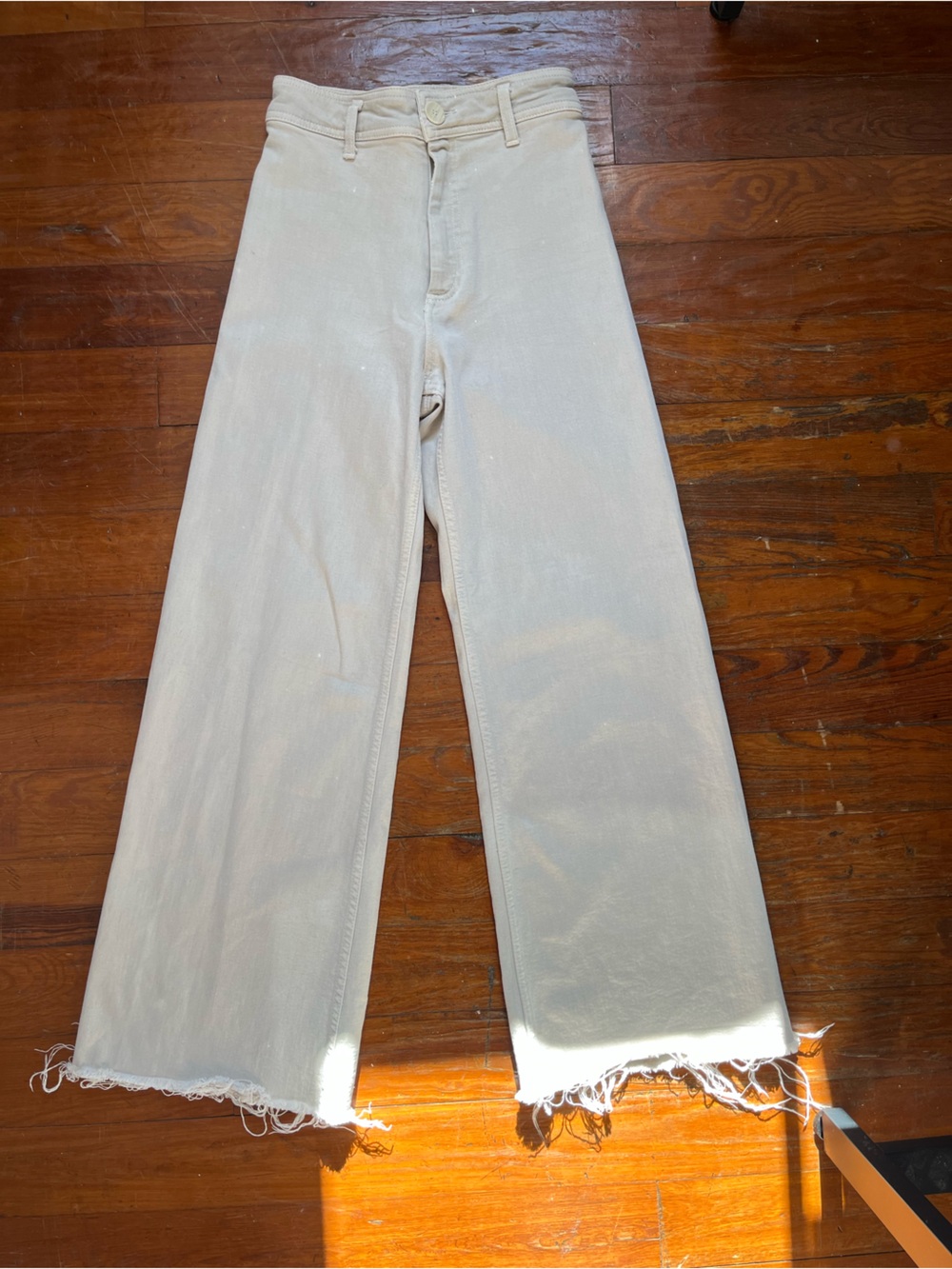 Zara Women's Cream Straight-Leg Jeans with Frayed Hem